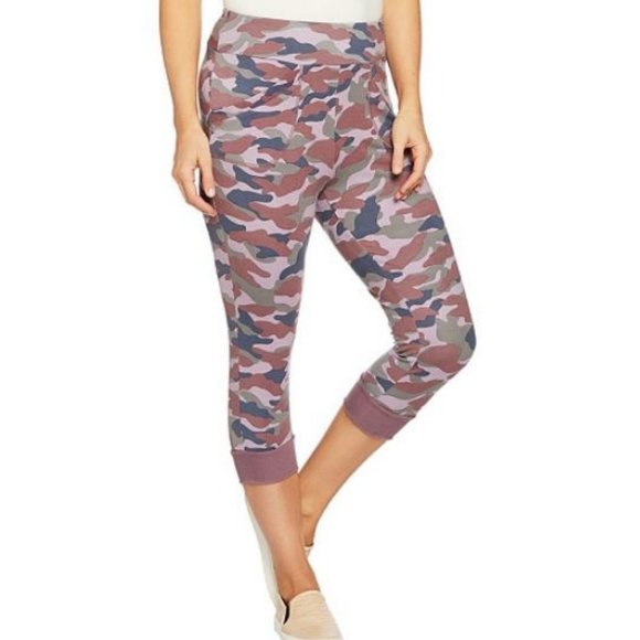 LOGO by Lori Goldstein Pants - LOGO French Terry Camo Printed Capri Pants 1171